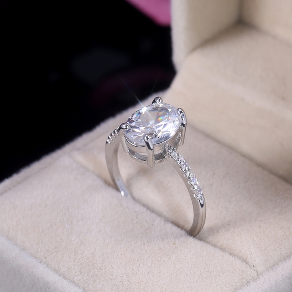 NEW!! 💎 Women’s Luxury Cubic Zirconia Ring - Picture 7 of 10